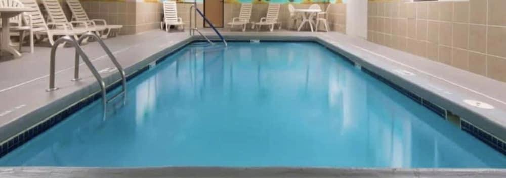 Days Inn By Wyndham Kansas City International Airport Eksteriør bilde