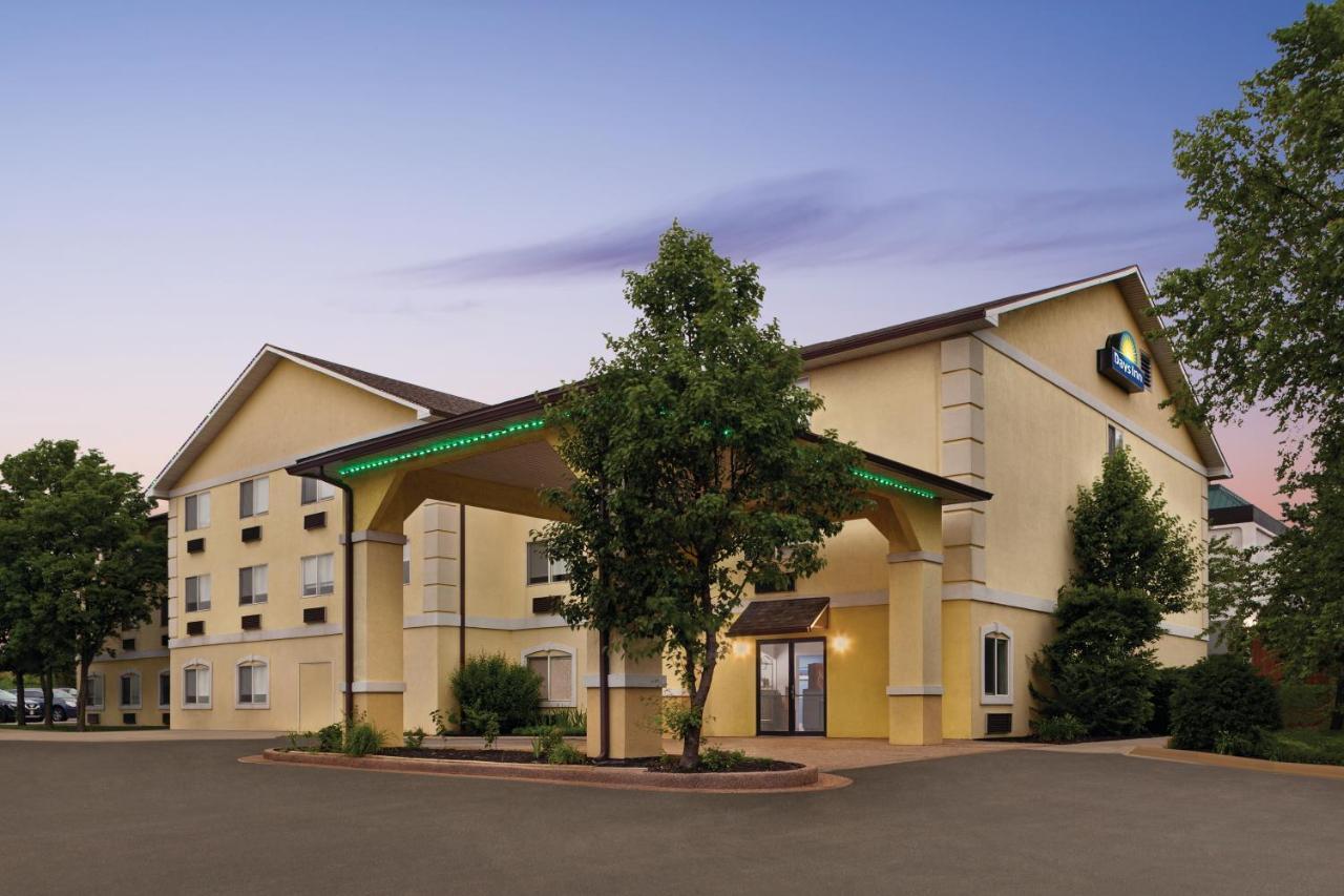 Days Inn By Wyndham Kansas City International Airport Eksteriør bilde