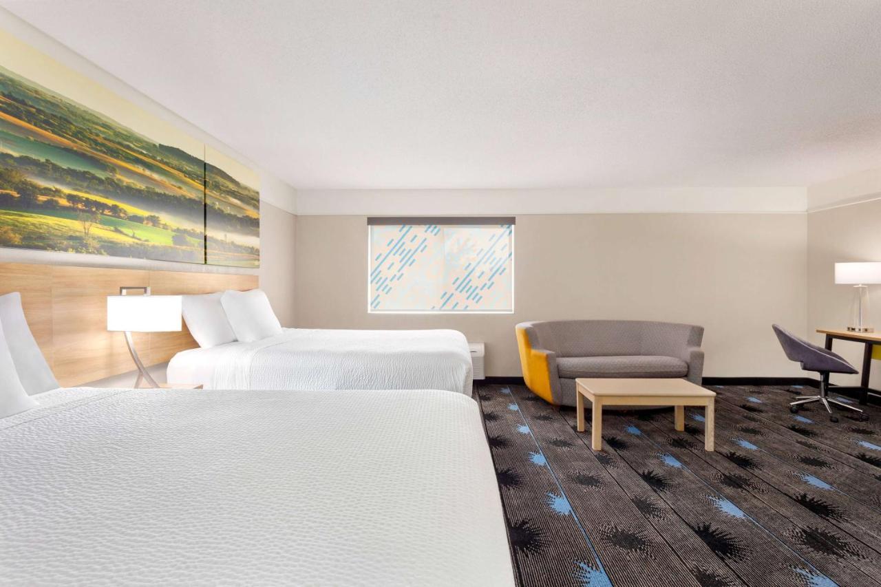 Days Inn By Wyndham Kansas City International Airport Eksteriør bilde