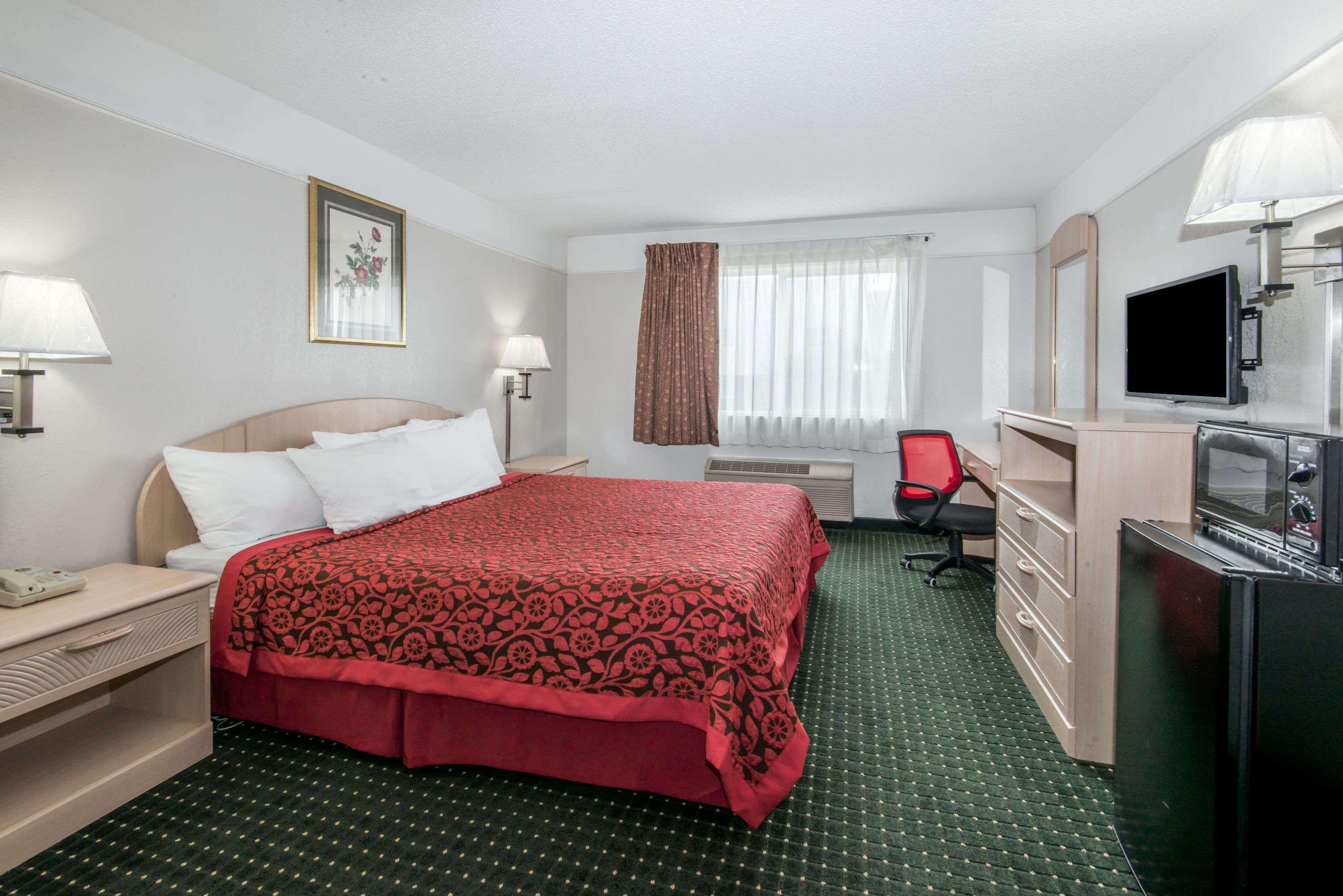 Days Inn By Wyndham Kansas City International Airport Eksteriør bilde